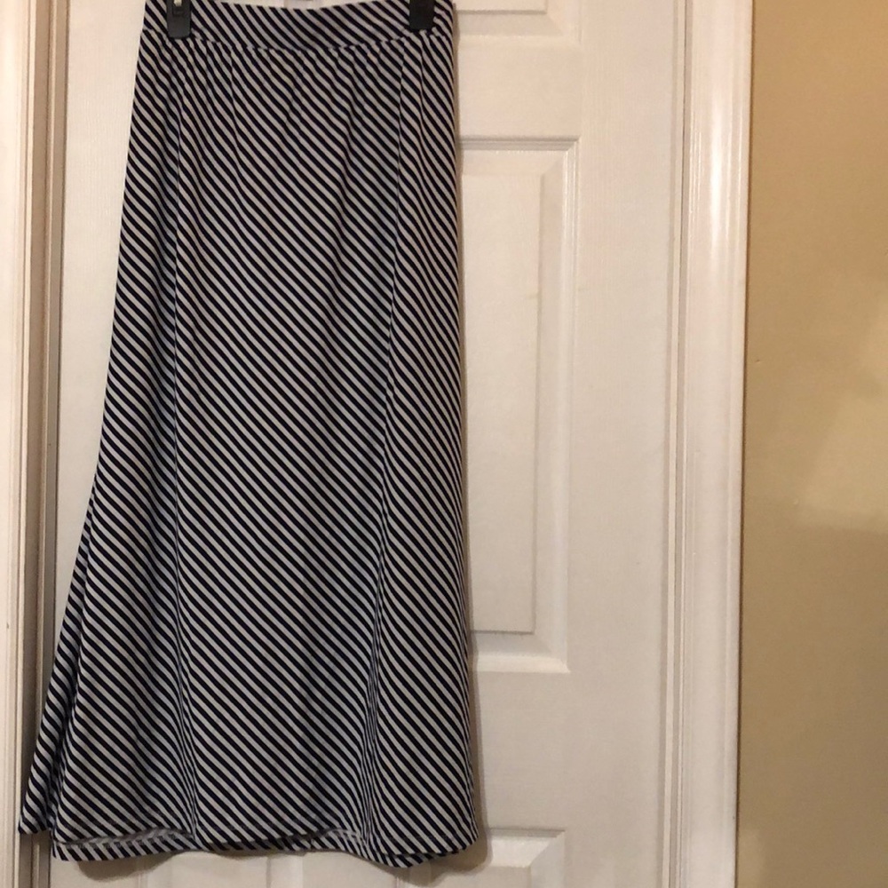 Striped maxi skirt!